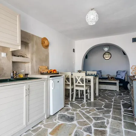 Sarakiniko Boat House Mandrakia