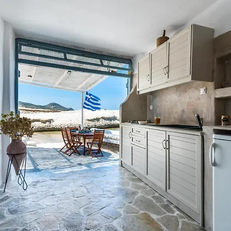 Semesterbostad Sarakiniko Boat House Mandrakia